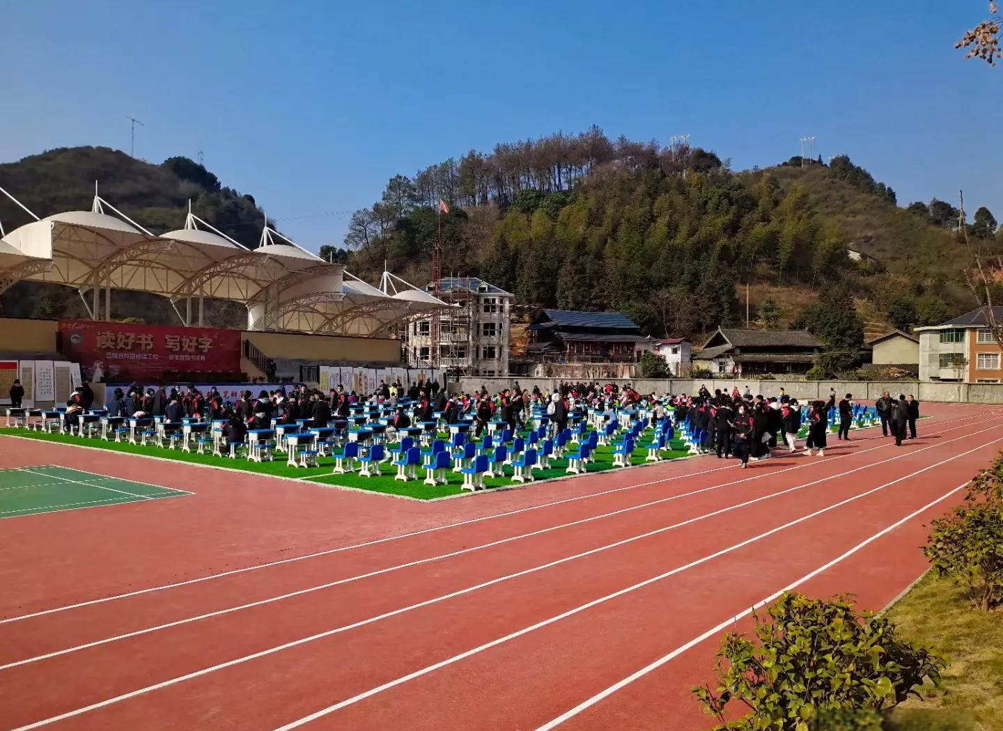 神农架林区硅PU塑胶跑道材料 - 方案